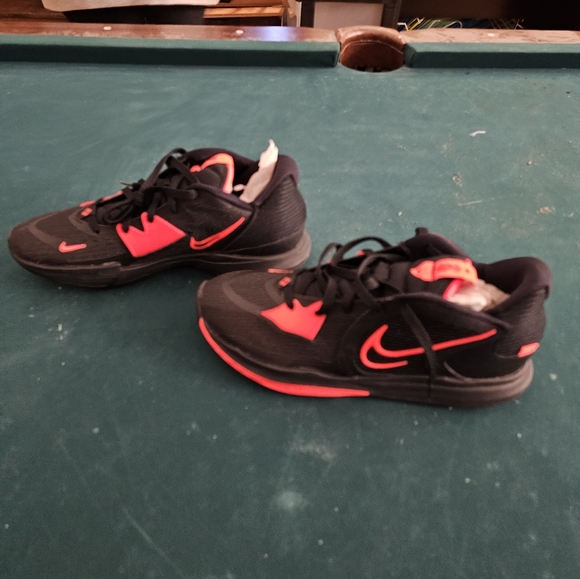 Kyrie flytrap shoes - Picture 1 of 4
